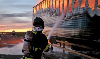 Incêndio em carreta interdita MT-326 em Canarana e mobiliza Corpo de Bombeiros