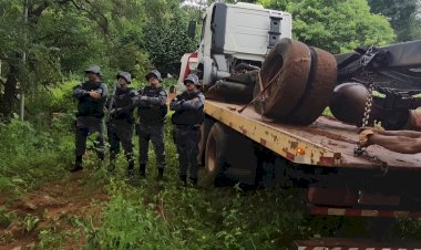 POLÍCIA MILITAR LOCALIZA CAMINHÃO DURANTE PATRULHAMENTO RURAL EM SERRA NOVA DOURADA