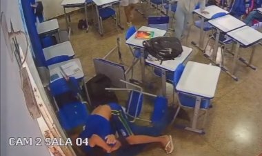 Vídeo mostra agressão entre adolescentes dentro de sala de aula em escola de Jaciara