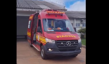 CRIANÇA É ATENDIDA PELO CORPO DE BOMBEIROS APÓS FERIMENTO NA CABEÇA EM ESCOLA