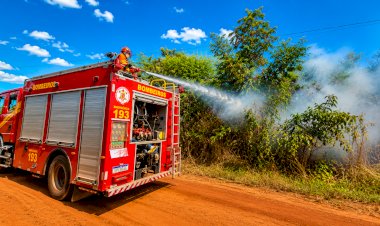 Ação rápida do Corpo de Bombeiros evita propagação de incêndio próximo a lavouras em Canarana