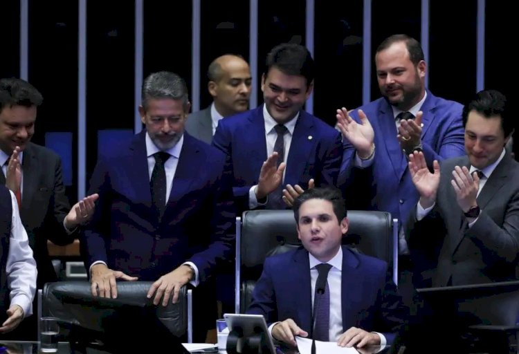 Câmara aprova proposta de isenção do IR para quem ganha até R$ 5 mil