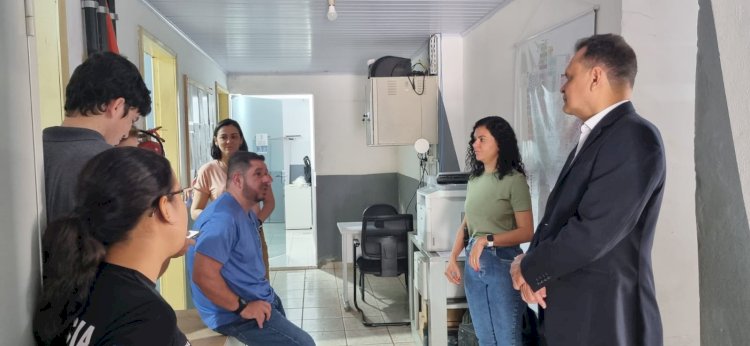 Juiz Carlos Eduardo realiza visita institucional à Delegacia de Polícia Civil de Canarana