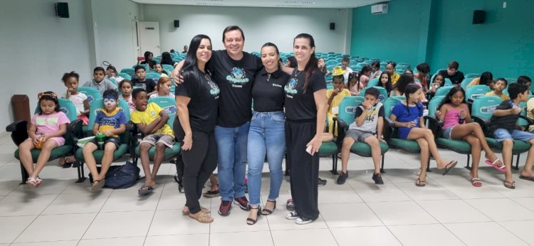 Cine Sicoob encanta crianças de Canarana durante a Semana da Criança