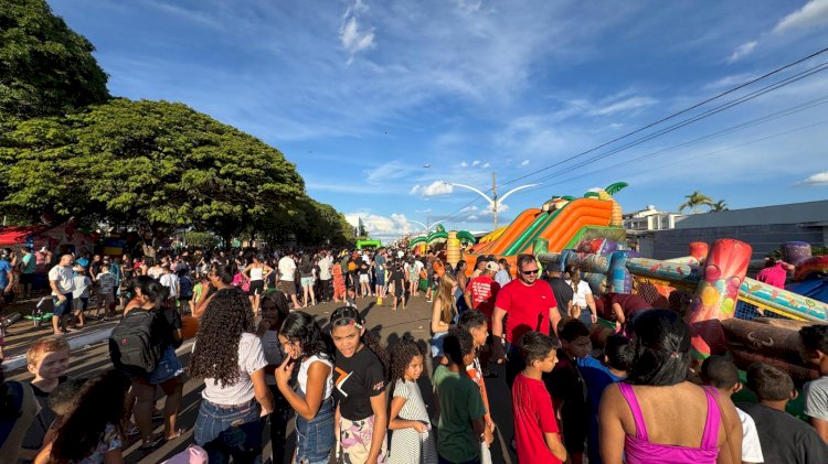 Praça do Avião lota em grande Festa do Dia das Crianças promovida pela Prefeitura de Canarana/MT