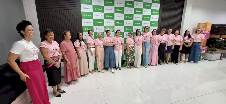 Grupo “As Soberanas” realiza encontro emocionante em homenagem ao Outubro Rosa em Canarana