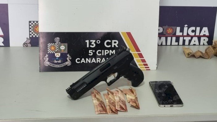 POLÍCIA MILITAR APREENDE DOIS MENORES COM PISTOLA DE CHUMBINHO DURANTE TENTATIVA DE ROUBO NO CENTRO DE CANARANA