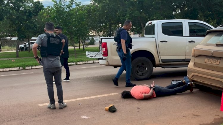 POLÍCIA CIVIL DE GOIÁS PRENDE DUPLA EM CANARANA COM GRANADA E PISTOLA 9 MM