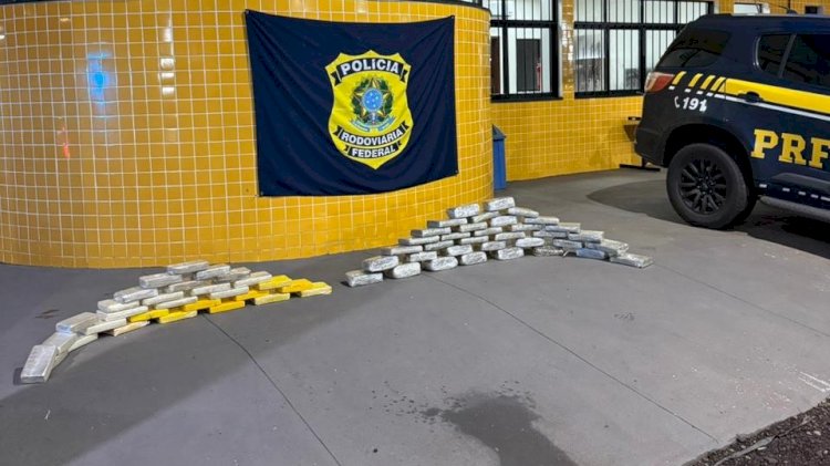 PRF apreende quase 66 kg de drogas na BR-070 em Barra do Garças