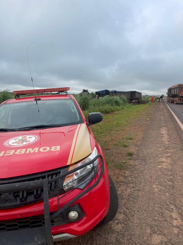 Motorista morre após colisão entre carreta e trator na BR-158 em Canarana
