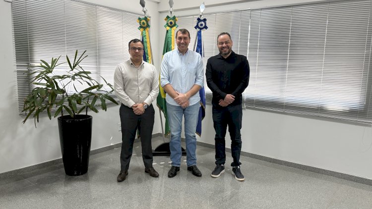 Novo Juiz Eleitoral realiza visita ao prefeito de Canarana para alinhar ações visando as eleições gerais
