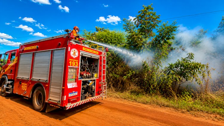 Ação rápida do Corpo de Bombeiros evita propagação de incêndio próximo a lavouras em Canarana