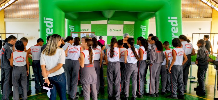 Escola Militar cria moeda própria para incentivar educação financeira e premiar alunos